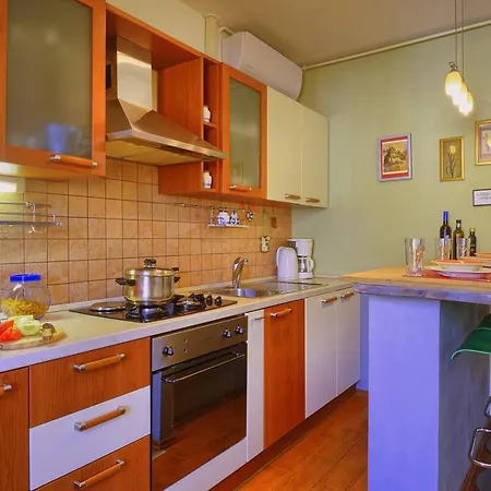 شقة Center & بولا